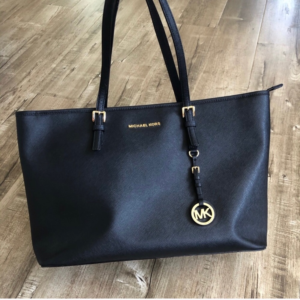 Michael Kors Black Saffiano Jet Set Travel Tote Lg - Picture 3 of 15